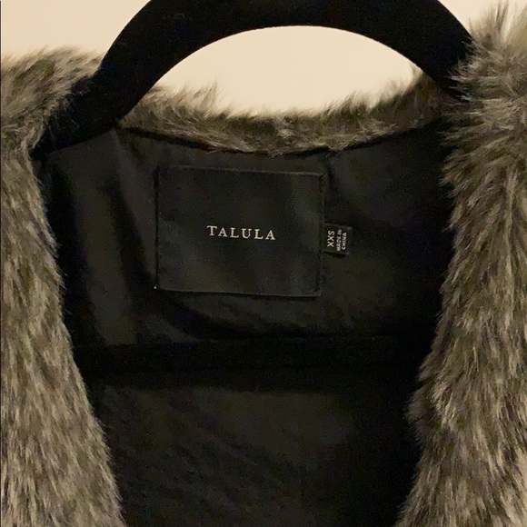 TALULA (ARITZIA) Faux Fur Vest - Picture 3 of 4